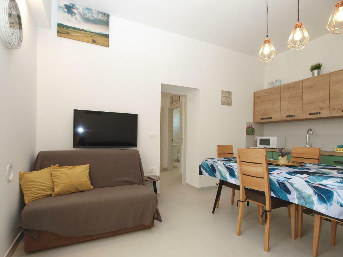 Apartments Ana 1707 Banjole Exterior photo